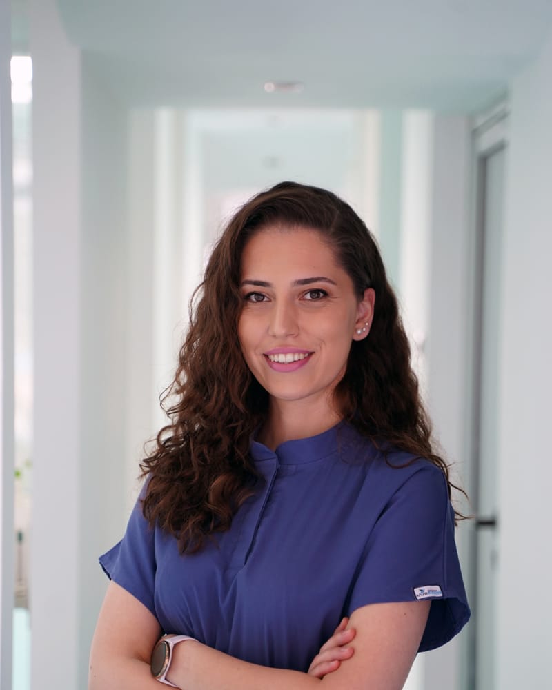 Фјола Мифтари, Стоматолошка сестра, Dental Excellence Group Skopje